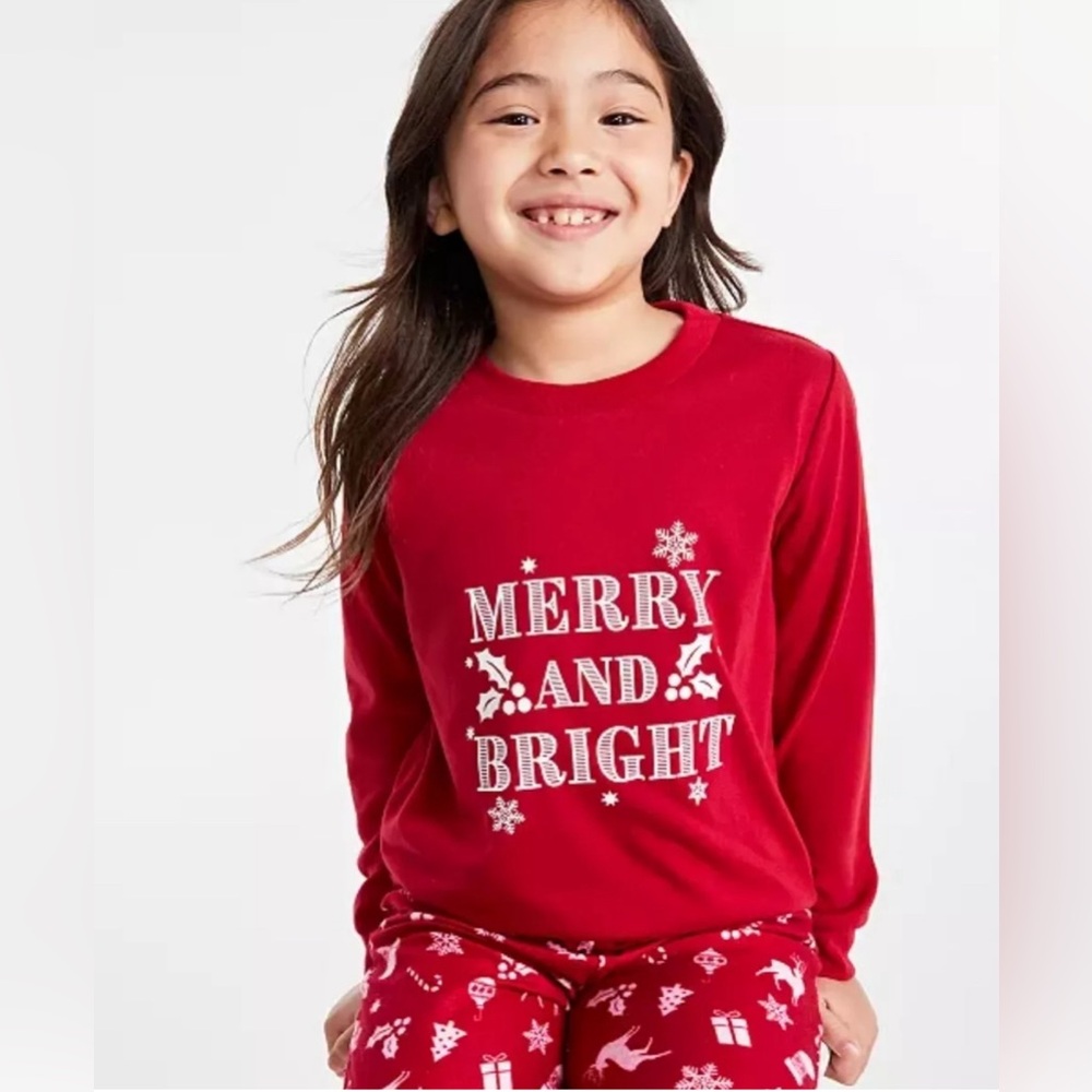 Macy’s Red Family Pajamas Christmas Unisex Kid's Pajamas Merry and Bright 10-12